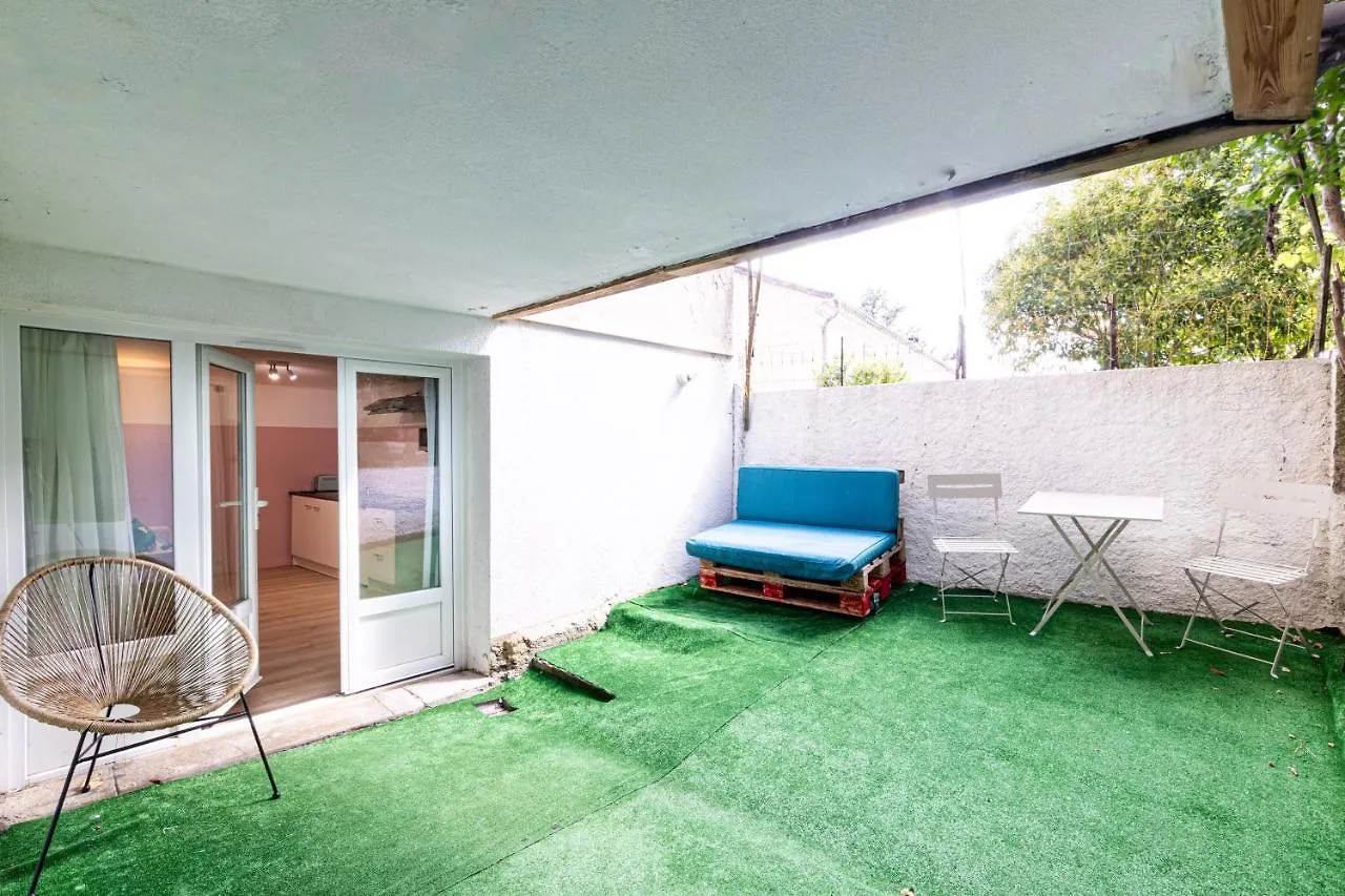 La Vie En Rose - Appartement Cosy - Centre Ville Auch 0*,  France